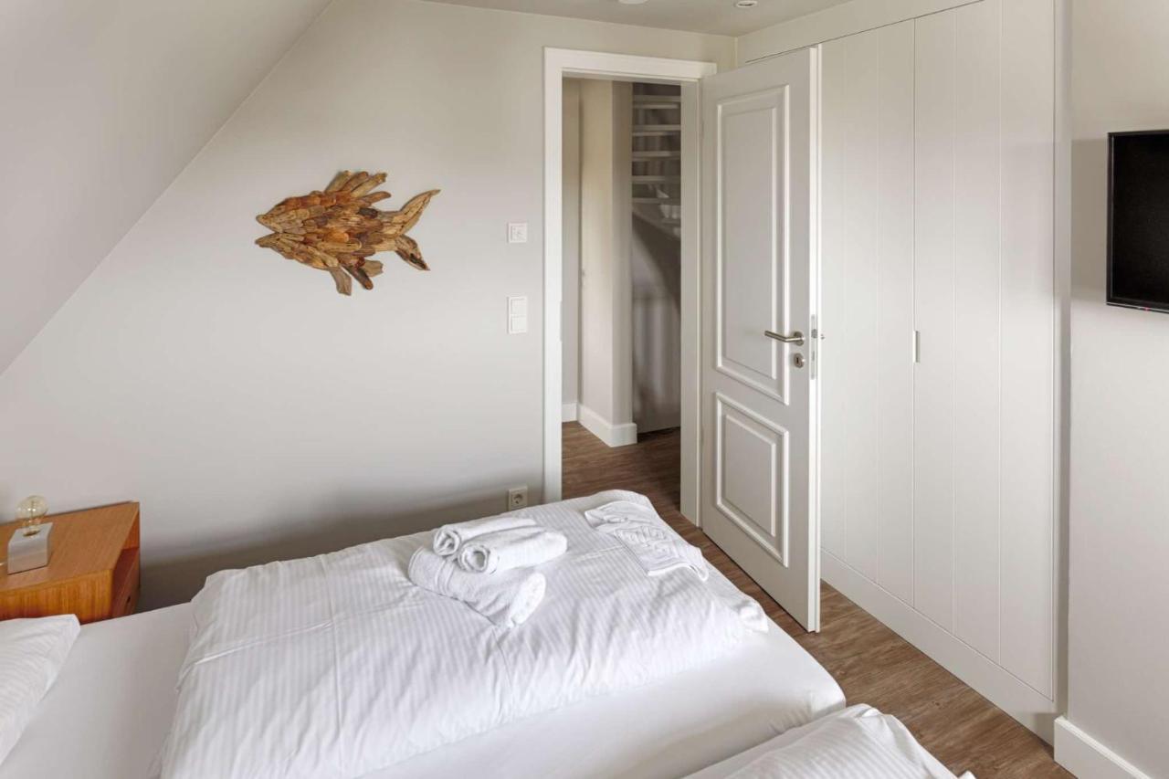 Rantum Dorf - Ferienappartments Im Reetdachhaus 1& 2 Rantum (Sylt)